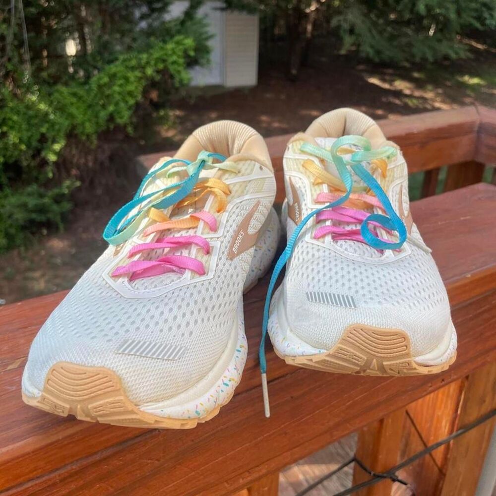 Brooks Women's 8.5 Ghost 12 Vanilla Ice cream w/ sprinkles inspired shoes - Picture 2 of 8